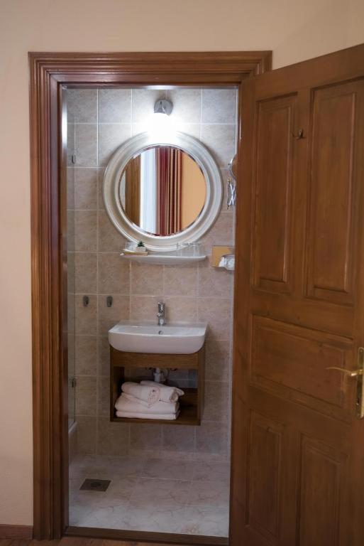 Vinum Hotel Kiskoros Habitación foto